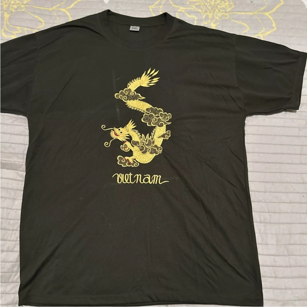 Vietnam (XXL) Green Embroidered Large Dragon T-shirt